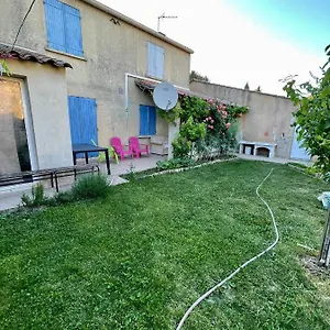 https://villa-avignon-en-peripherique-du-centre-ville-davignon.fr-provencehotel.com